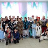 Праздничный концерт в Отделении круглосуточного пребывания для граждан пожилого возраста и инвалидов в деревне Вишневка