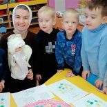 В детском саду Кировска воспитанники участвовали в игре «В саду молитвы»
