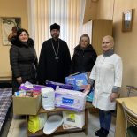 Социальный отдел Бобруйской епархии передал гуманитарную помощь пожилым и людям с инвалидностью