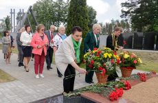 Иерей Максим  Киреев совершил литию по трагически погибшим 80 лет назад жителям деревни Борки