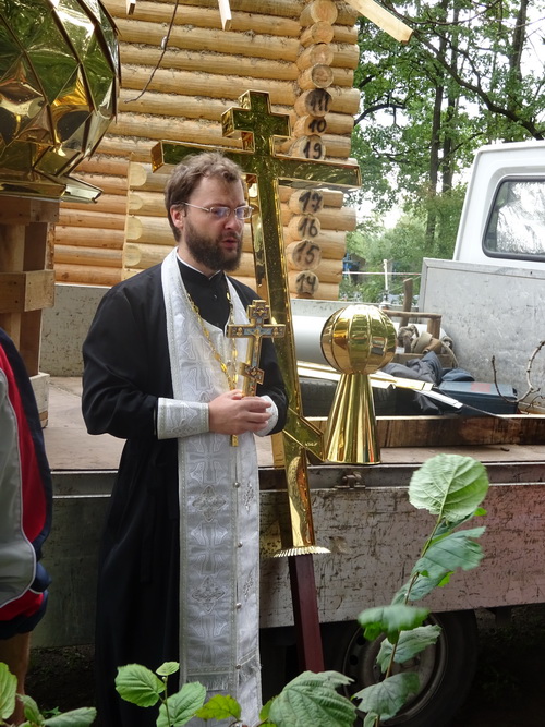 ЧИН ОСВЯЩЕНИЯ КУПОЛА И КРЕСТА НА ЧАСОВНЮ В ЧЕСТЬ СВЯТИТЕЛЯ НИКОЛАЯ ЧУДОТВОРЦА В Д. ВОРОНОВИЧИ