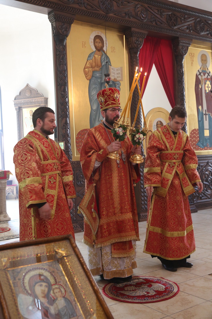 Божественная литургия в день отдания праздника Пасхи