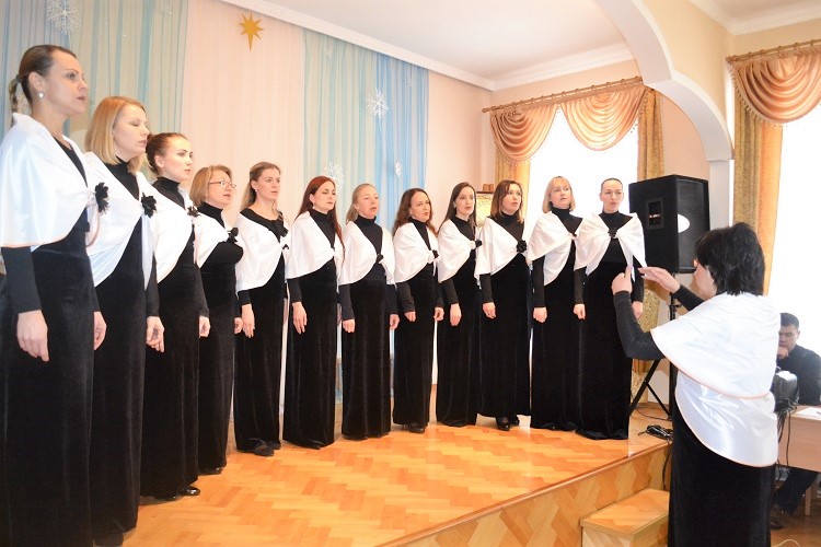 Второй этап выступления исполнителей духовной музыки прошел в рамках II Фестиваля православной культуры «С верой по жизни»