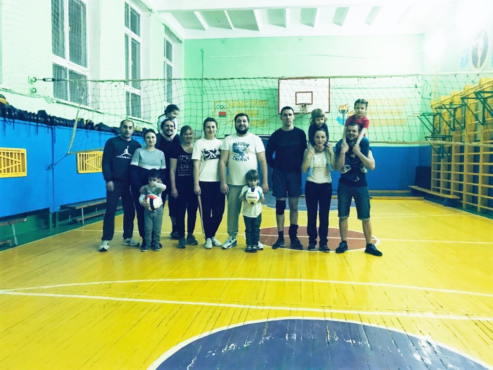 Волейбольный матч, приуроченный ко Дню православной молодежи, провели прихожане Николо-Софийского храма