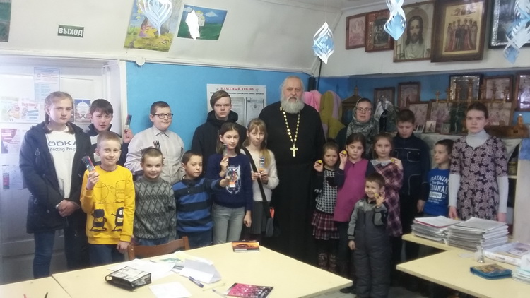 В воскресной школе Покровского прихода г. Кировска состоялась итоговая игра по пройденному разделу учебной программы