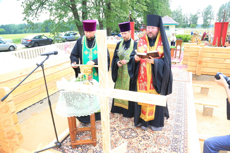 Епископ Серафим совершил закладку нового храма в честь святителя Патрикия, просветителя Ирландии
