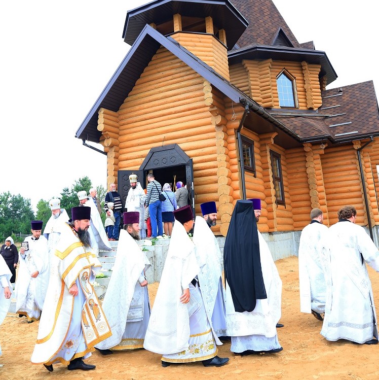 В день своего тезоименитства епископ Серафим совершил освящение храма в честь преподобного Серафима Саровского