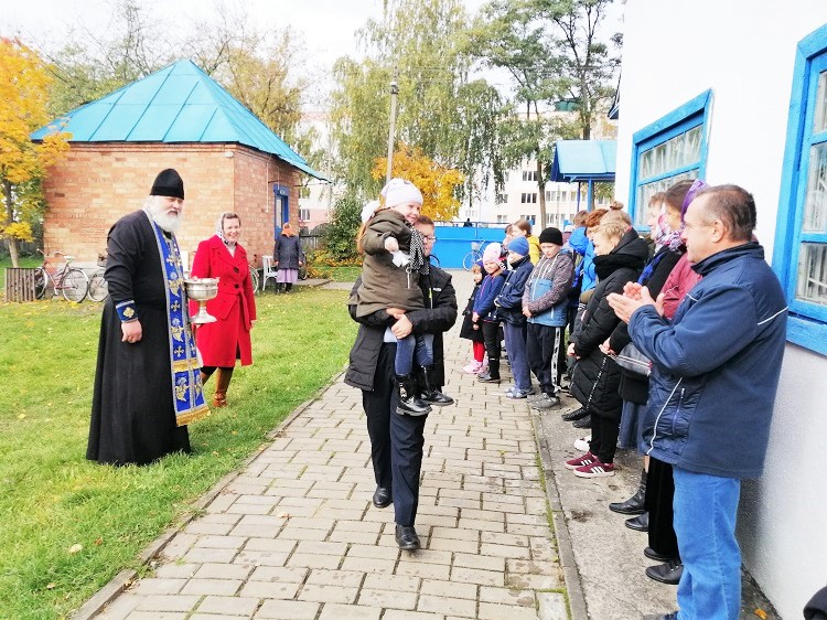 Новый учебный год начался в воскресной школе Покровского храма г. Кировска