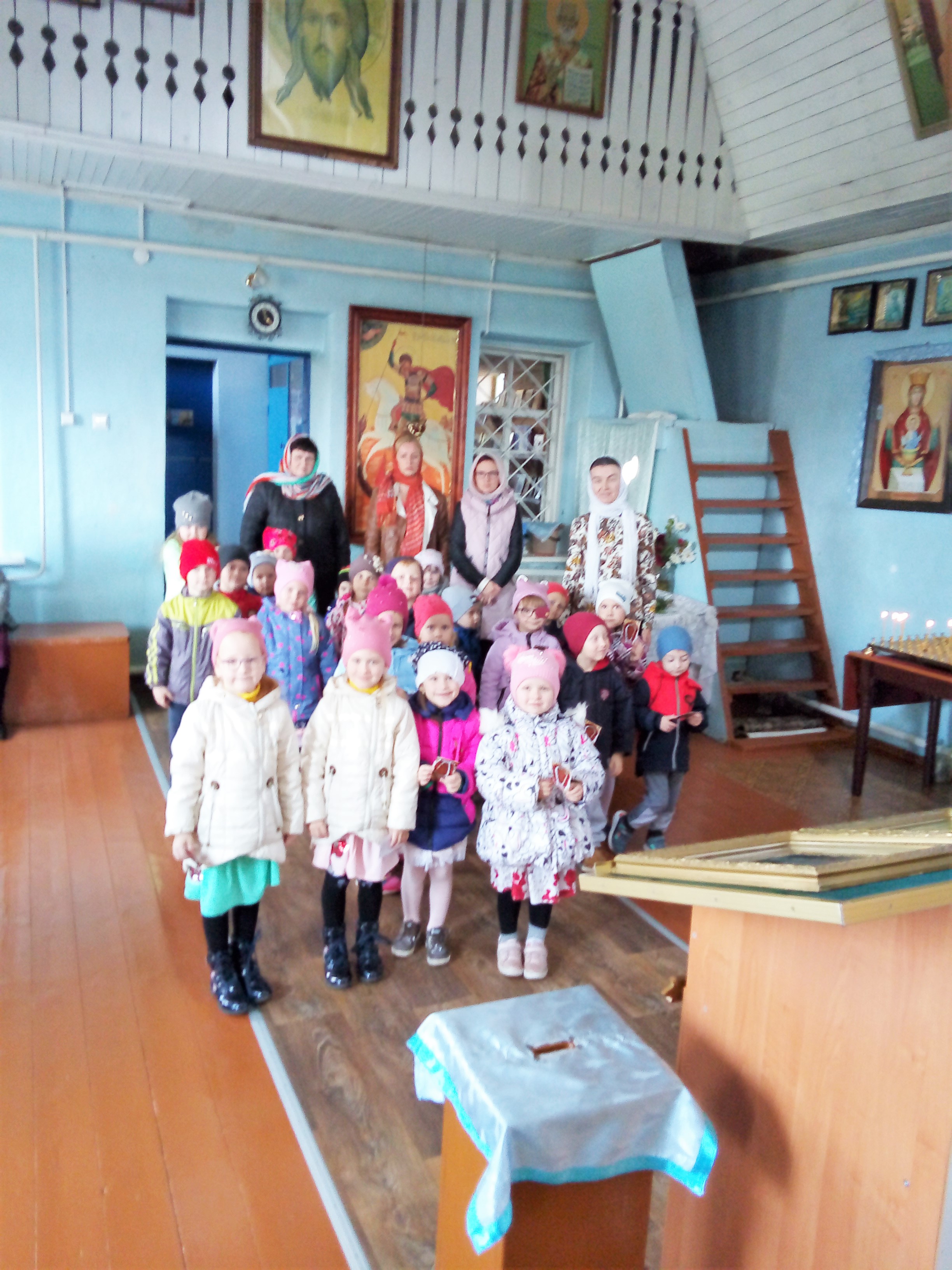 Воспитанники детского сада №4 г. Кировска совершили экскурсию в Покровский Храм