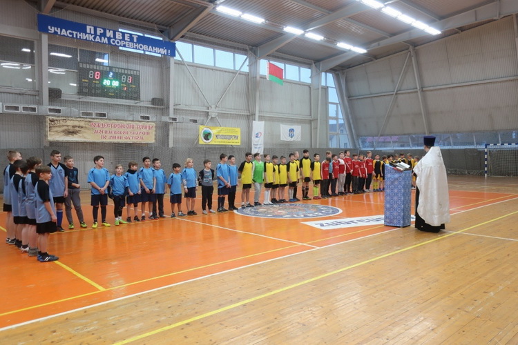 В Могилеве прошел юбилейный, Х открытый Рождественский турнир по мини-футболу