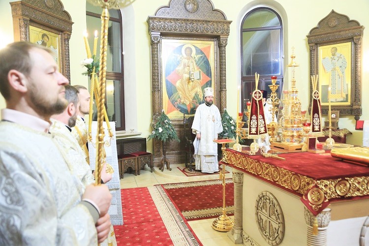 В праздник Рождества Христова епископ Серафим совершил Божественную литургию в Никольском кафедральном соборе Бобруйска