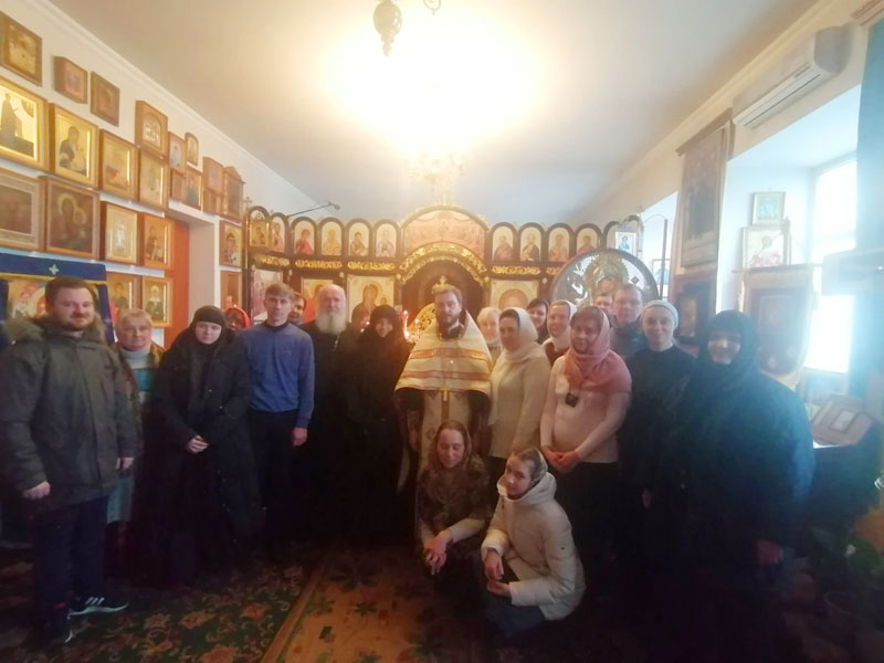 Паломники из Минска и Могилева посетили храм Сергия Радонежского в Туголице