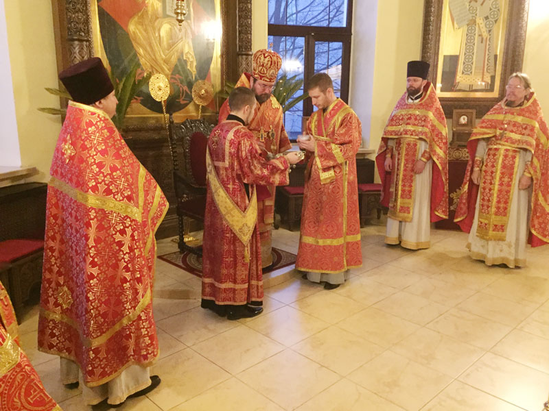 Божественная литургия в день памяти святой Екатерины состоялась в Никольском соборе