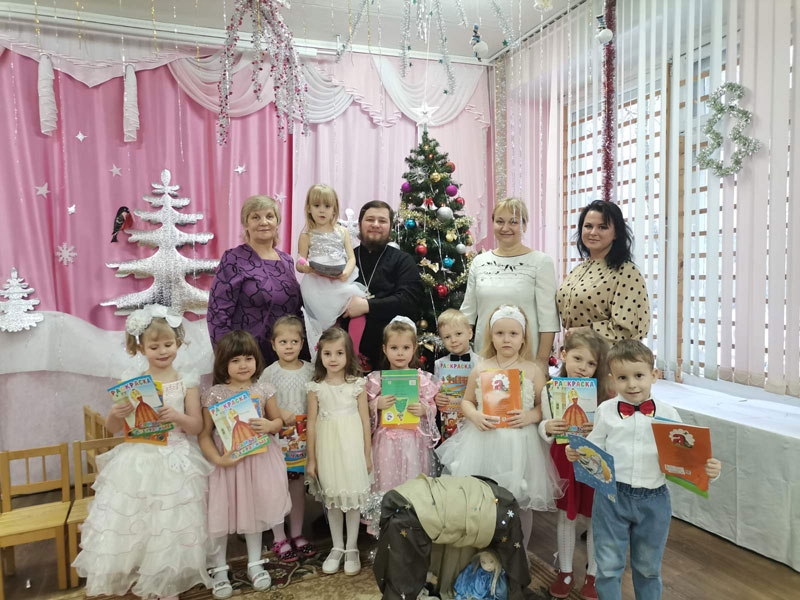 В дошкольном учреждении №4 города Бобруйска состоялся Рождественский утренник