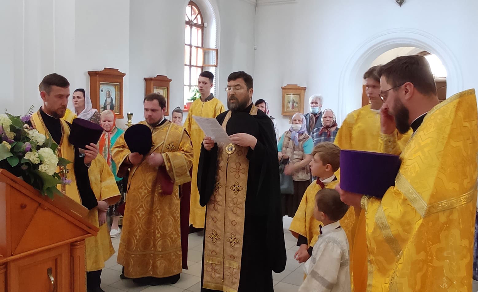 В День Независимости Республики Беларусь епископ Серафим совершил молитву в Иверском храме