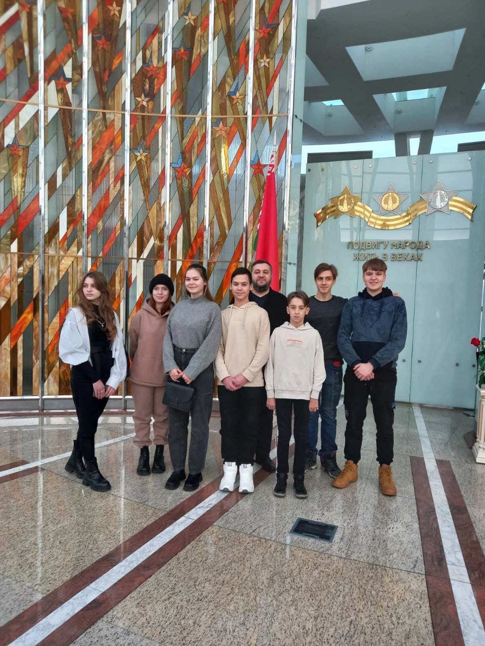Молодые прихожане Николо-Софийского храма посетили музей истории ВОВ в Минске