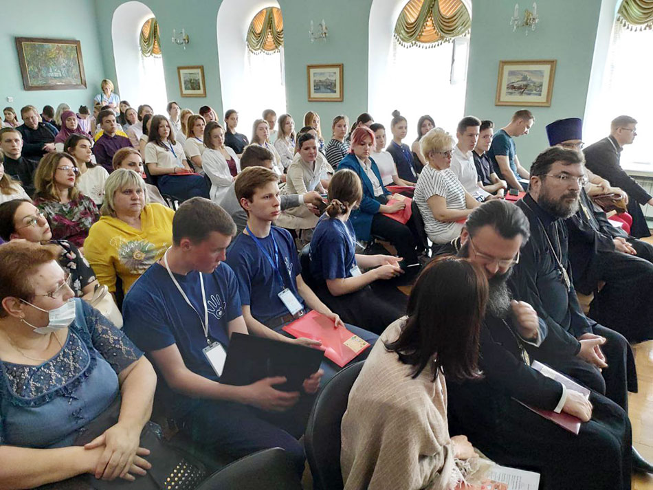 Епископ Серафим принял участие в научной конференции в Смоленской епархии