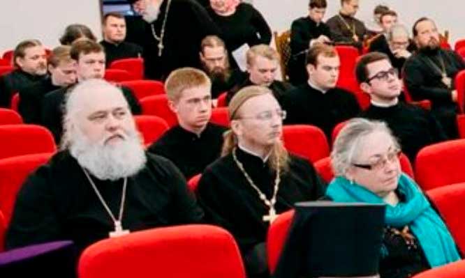 Клирики Бобруйской епархии приняли участие в научной конференции по канонизации святых