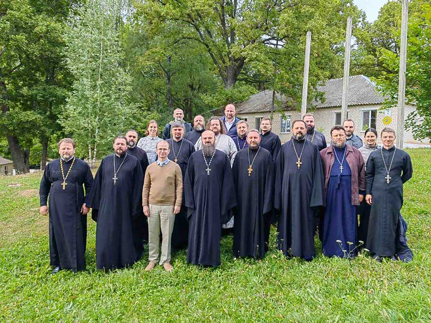 Протоиерей Димитрий Баркарь принял участие в совещании православных сектоведов Беларуси