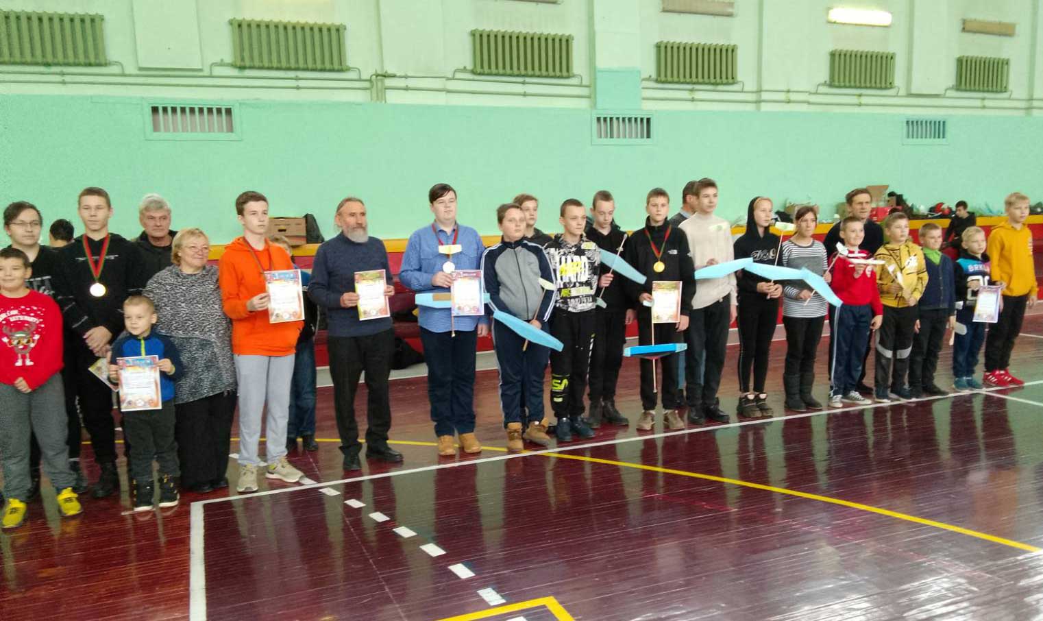Команда авиамоделистов при воскресной школе Троицкого храма г. Быхова заняла 1 место в категории «профессионалов»