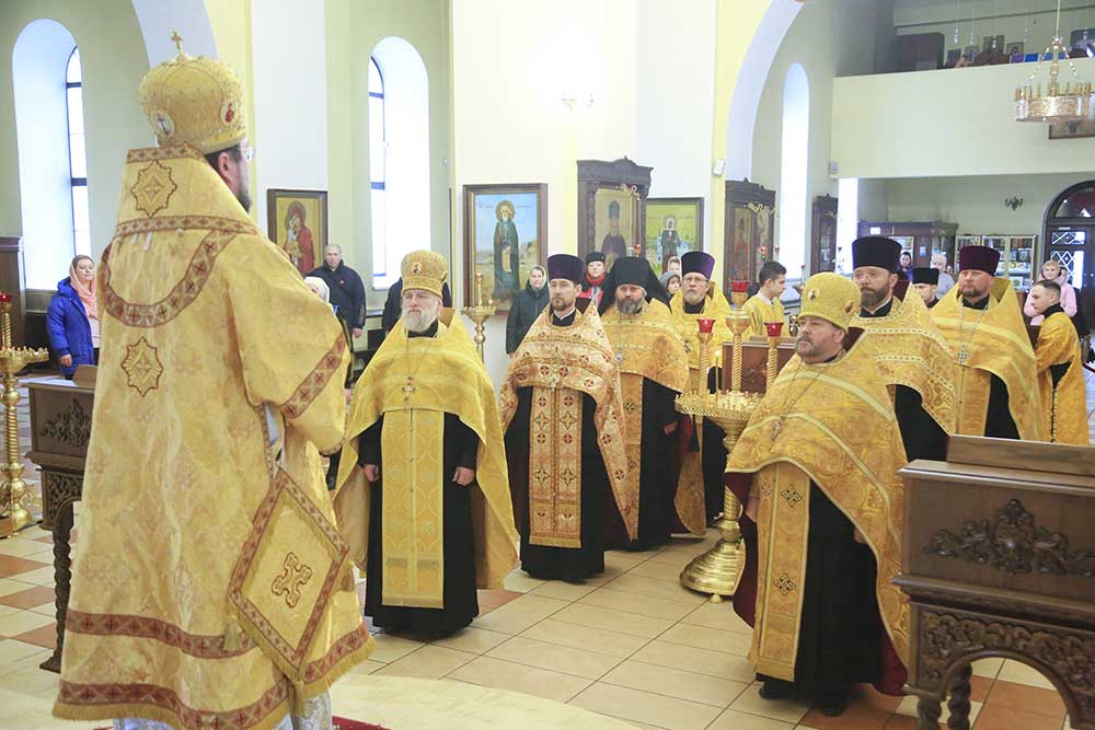 В Никольском кафедральном соборе г. Бобруйска состоялся молебен об учащих и учащихся
