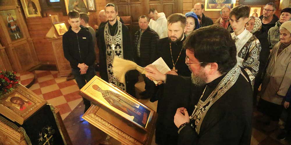 Чтение завершающей части канона преподобного Андрея Критского в храме иконы Божией Матери «Целительница» г. Бобруйска