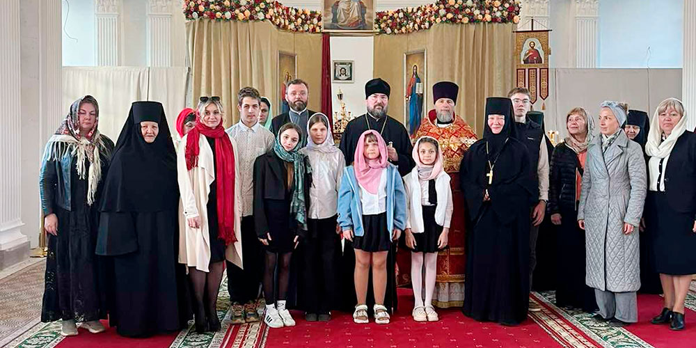 Преосвященнейший Серафим, епископ Бобруйский и Быховский, посетил женский монастырь Святых Жен-Мироносиц г. Бобруйска
