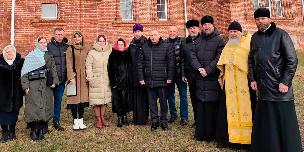 Руководители предприятий Бобруйска посетили Барколабово и Быхов