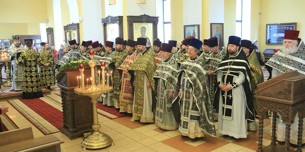 Состоялась соборная Литургия духовенства Бобруйской епархии в Никольском кафедральном соборе г. Бобруйска