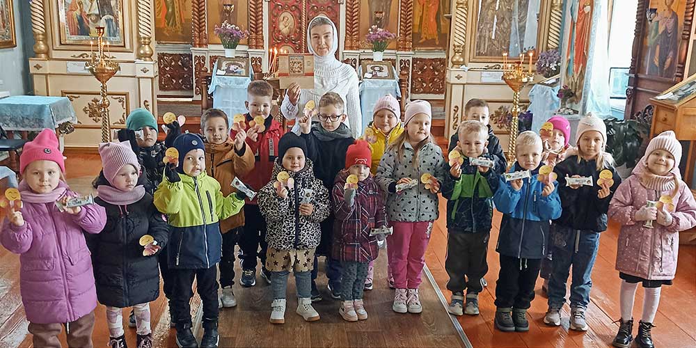 В Кировске дети посетили храм Покрова Пресвятой Богородицы