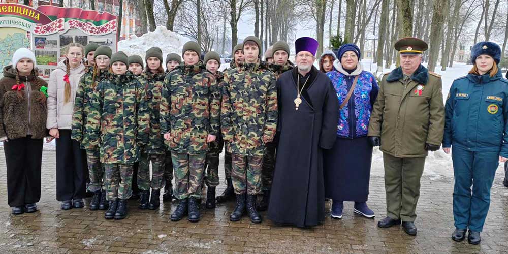 Протоиерей Сергий Андреев принял участие в митинге, посвященном 37-й годовщине вывода советских войск из Афганистана