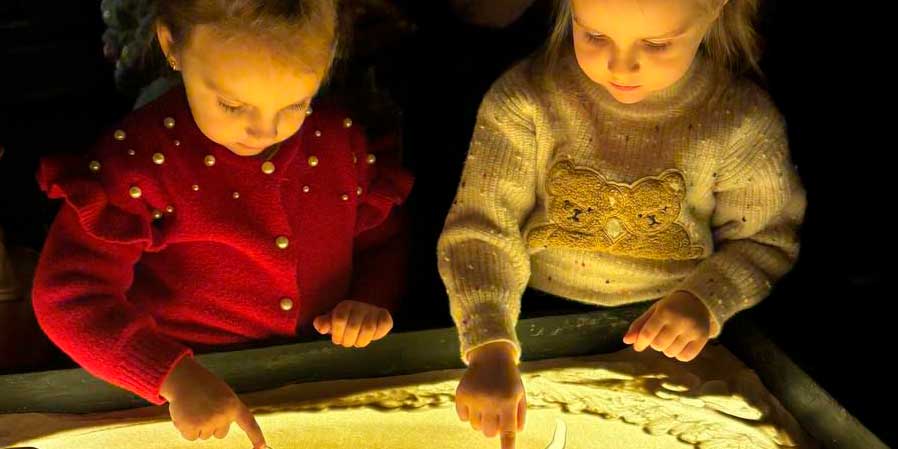 В театре имени В.И. Дунина-Марцинкевича прошла песочная анимация