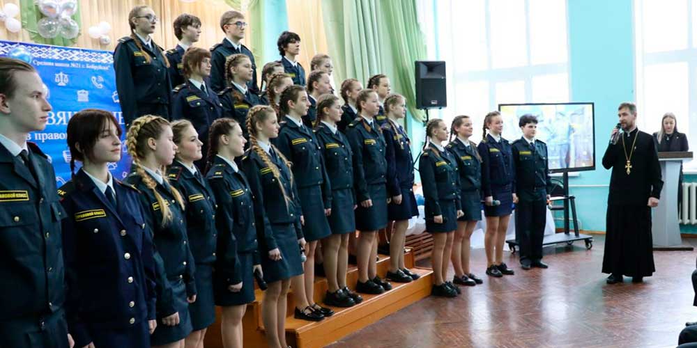 Протоиерей Сергий Коровинский принял участие в торжественном мероприятии в средней школе №21