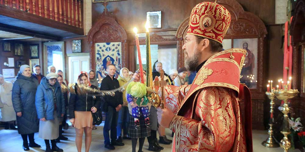 В праздник Пасхи Христовой епископ Серафим возглавил вечерню в Николо-Софийском храме