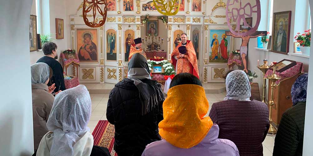 Участники «Школы волонтеров» посетили Петро-Павловский храм в аг. Бацевичи