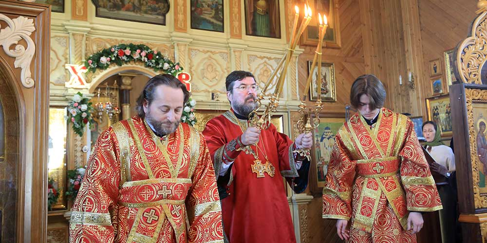 Божественная литургия в Крестовоздвиженском храме г. Осиповичи