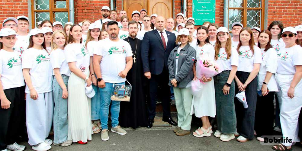 Мироносицкий женский монастырь посетили участники молодежного патриотического проекта «Дорогами Памяти и Славы»