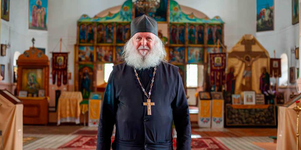 «Главное – чтобы дети были счастливы, даже если это счастье не в мире, а у Бога»: беседа с отцом игуменьи Параскевы, настоятельницы монастыря в Бобруйске